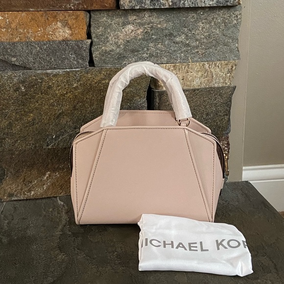 NWT Michael Kors Cleo Small Satchel - Picture 2 of 16